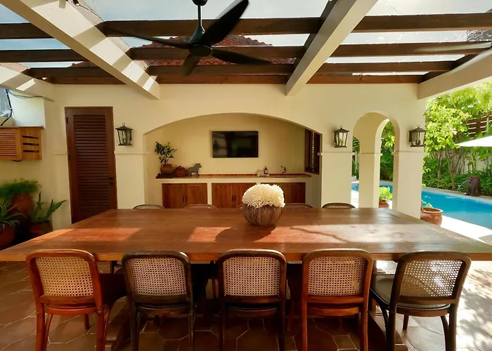 ヴィラ Casa Manana Legian, Kuta レギャン